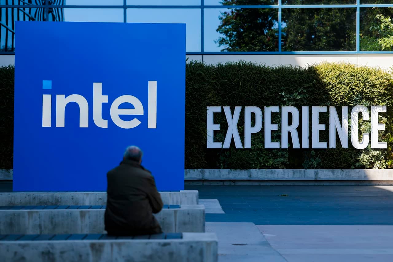 Intel’s stock drops after Musk hints at an additional partner for big chip venture