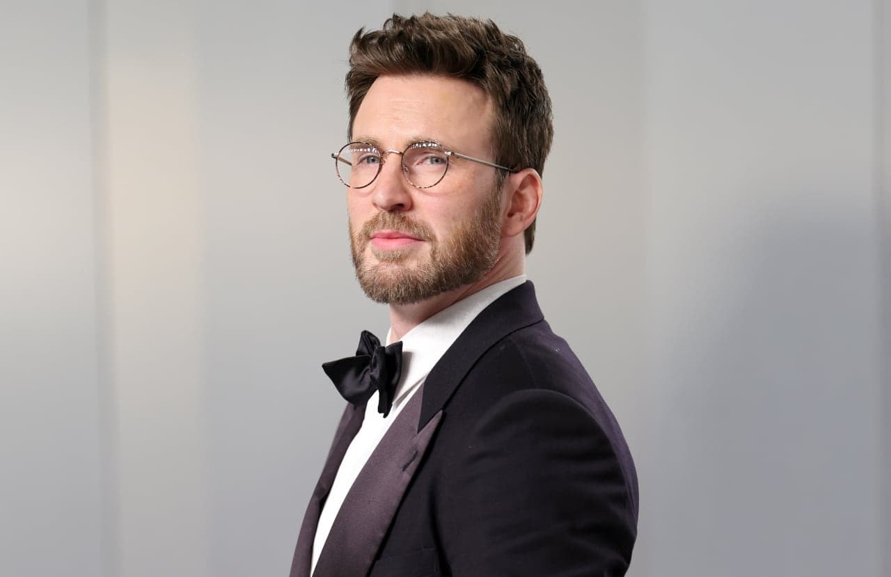 ‘Captain America’ star Chris Evans sells his L.A. home, but at $1 million under asking price