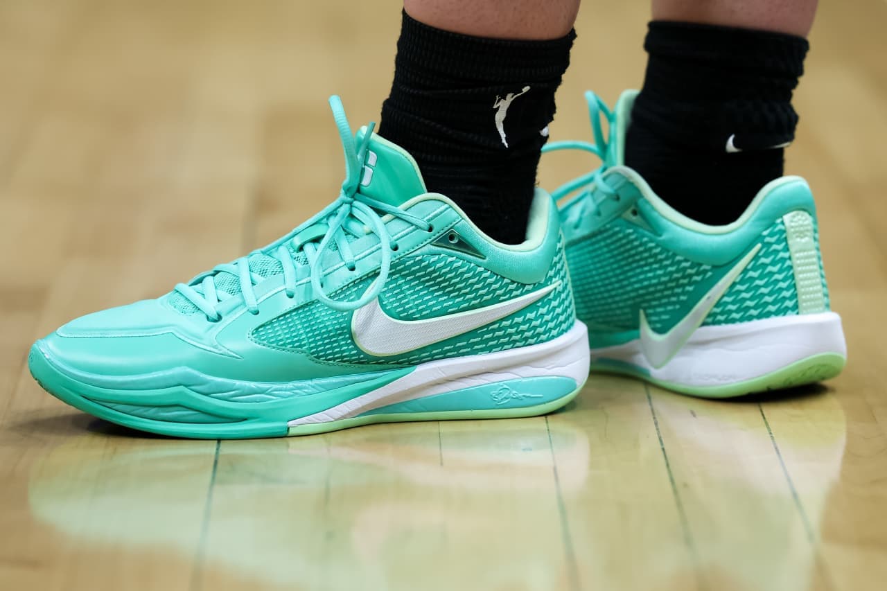 This could be the worst year ever for Nike’s stock, with sales set to fall further