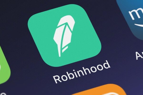 Robinhood Tops Q1 Earnings Estimates, Boosts Buyback Authorization by $500M