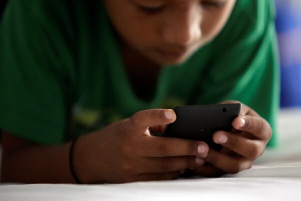 Texas lawmakers fail to pass ban on social media for those under 18